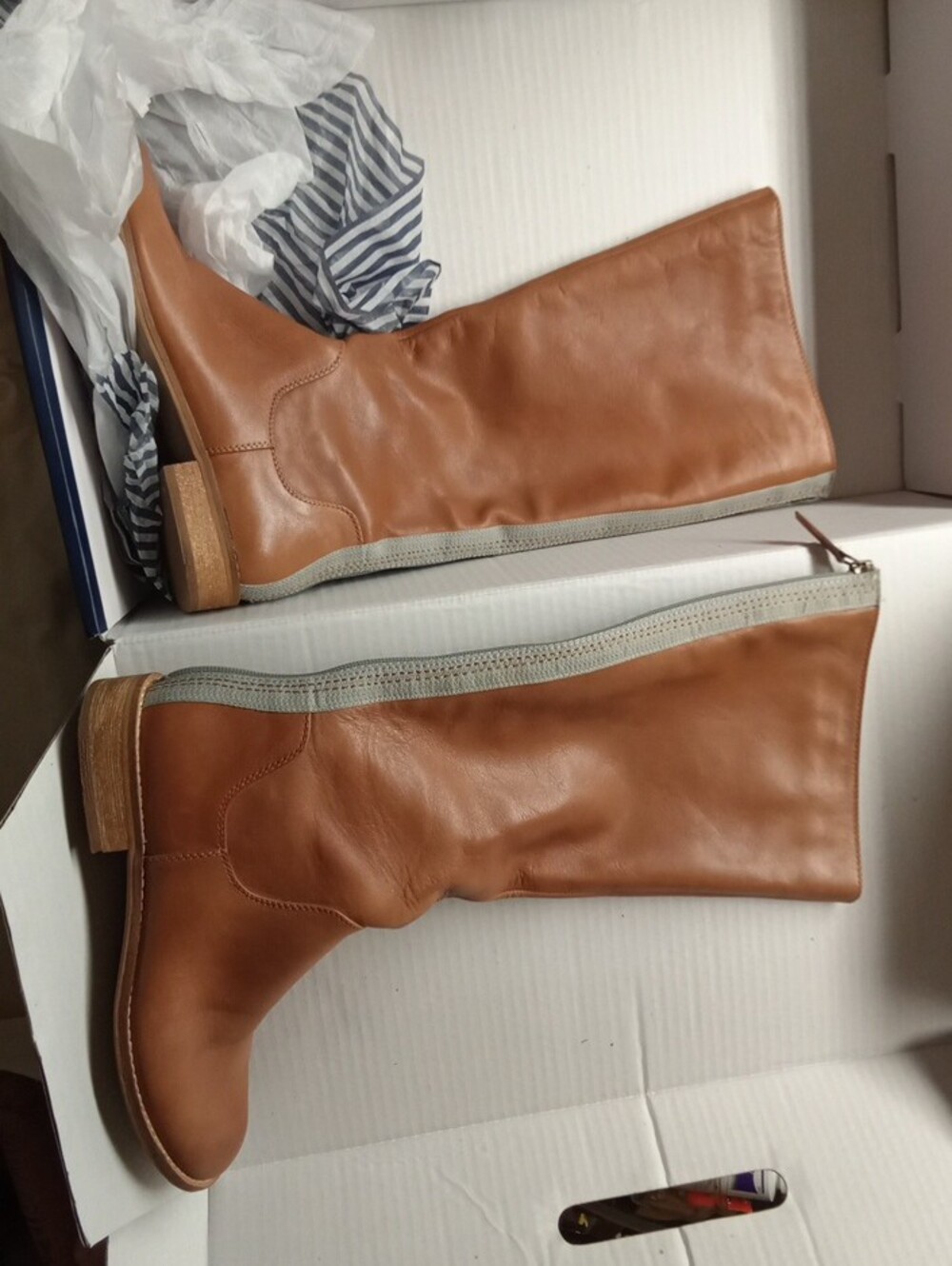Splendid Tan Leather Mid-Calf Riding Boots - Picture 2 of 3